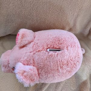 Cute pig piggy bank